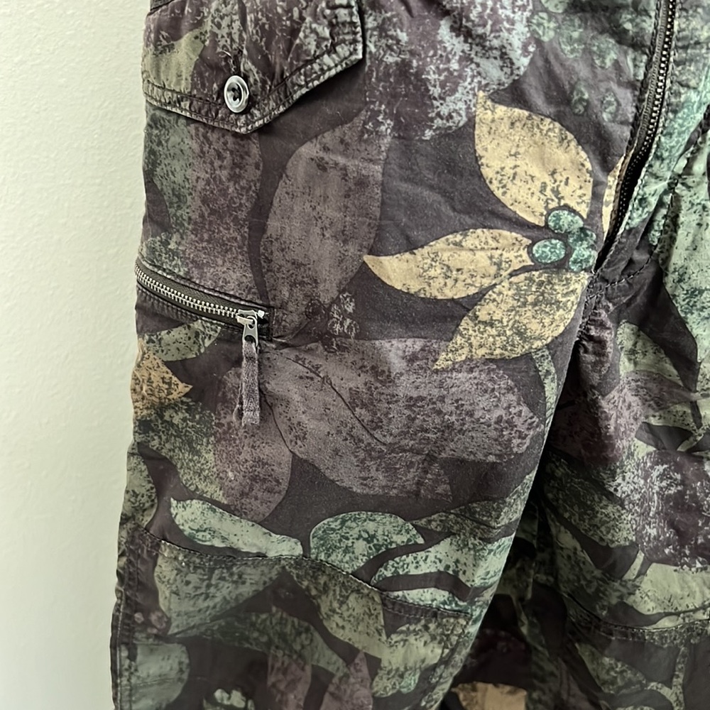 Anthropologie Green and Brown Floral Cropped Pants - Picture 3 of 8